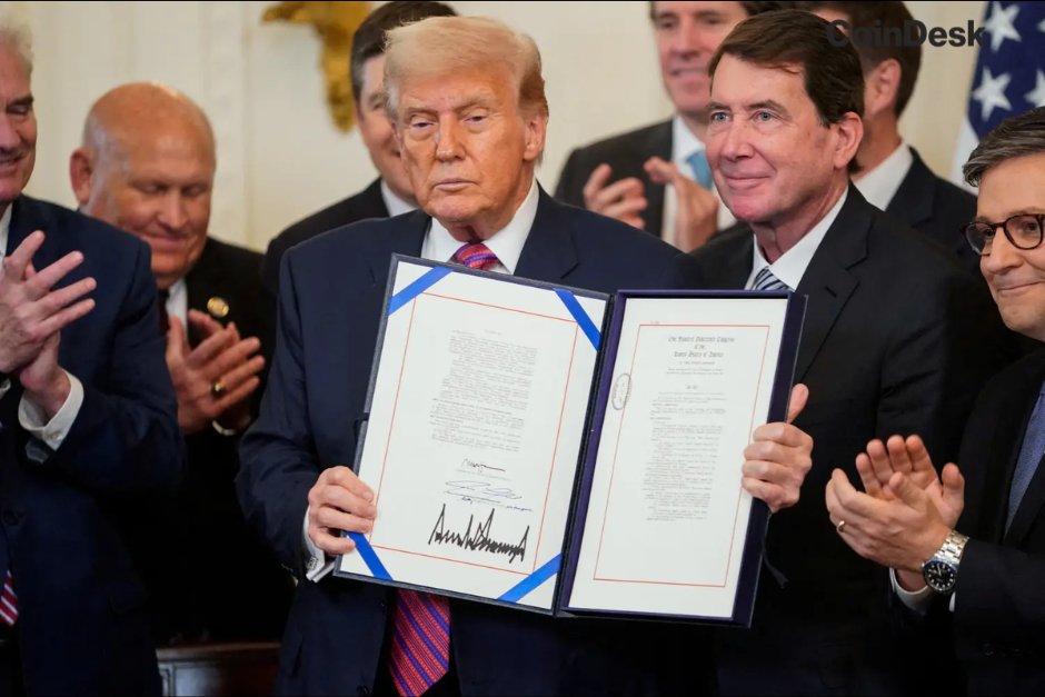 Senate CLARITY Act draft merges Banking and Agriculture texts, adding ethics rules with floor vote possible next week